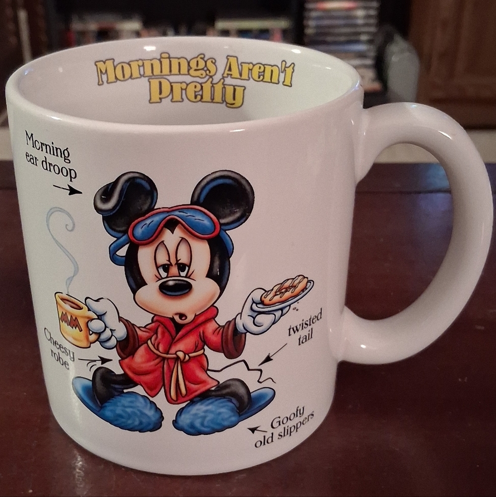 Oversized WALT DISNEY MICKEY MOUSE Collectible Mug